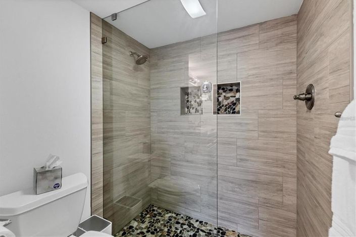 Image No.17-2 Bed Property for sale