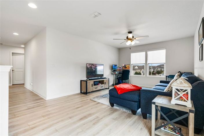 Image No.30-4 Bed Property for sale