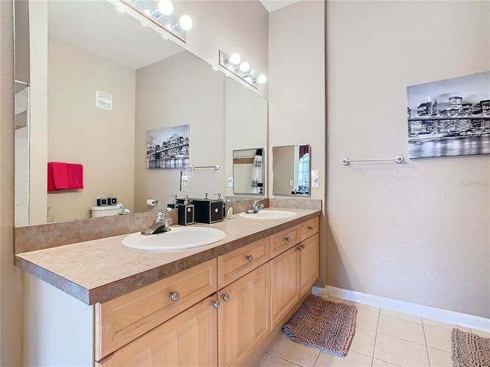 Image No.18-4 Bed Property for sale