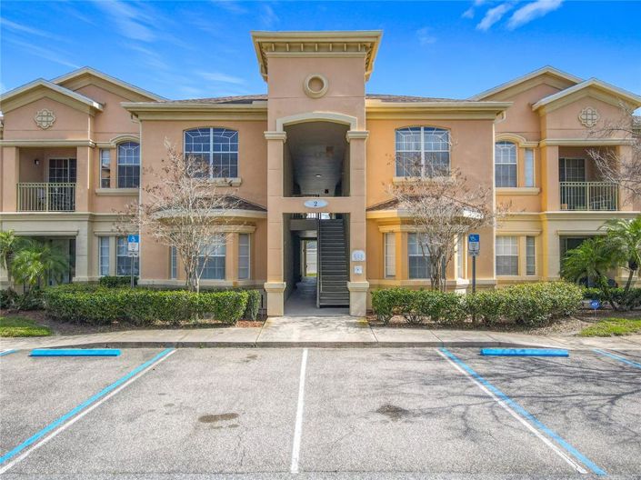 Image No.22-4 Bed Property for sale