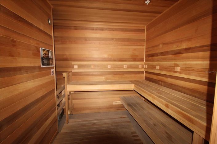 Image No.25-2 Bed Property for sale