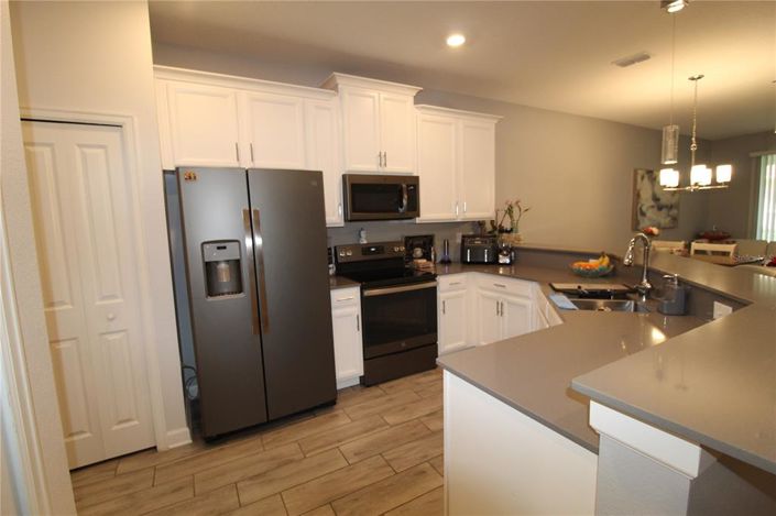 Image No.7-2 Bed Property for sale