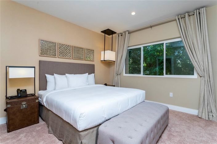 Image No.37-3 Bed Property for sale