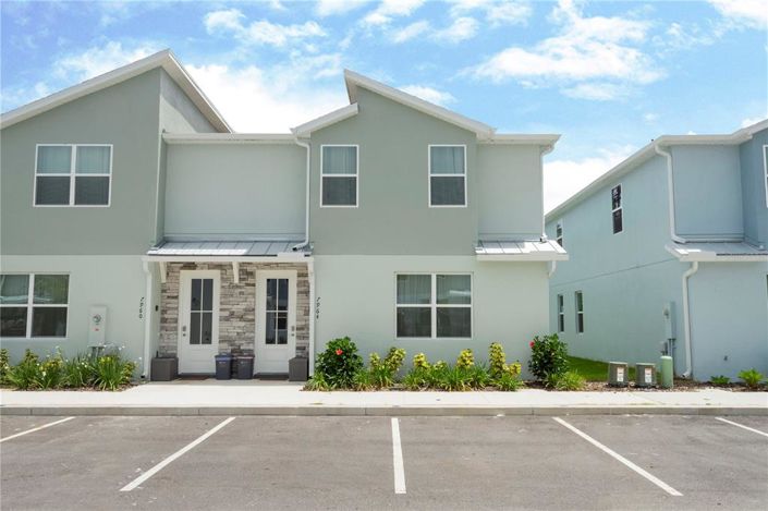 Image No.1-5 Bed Townhouse for sale