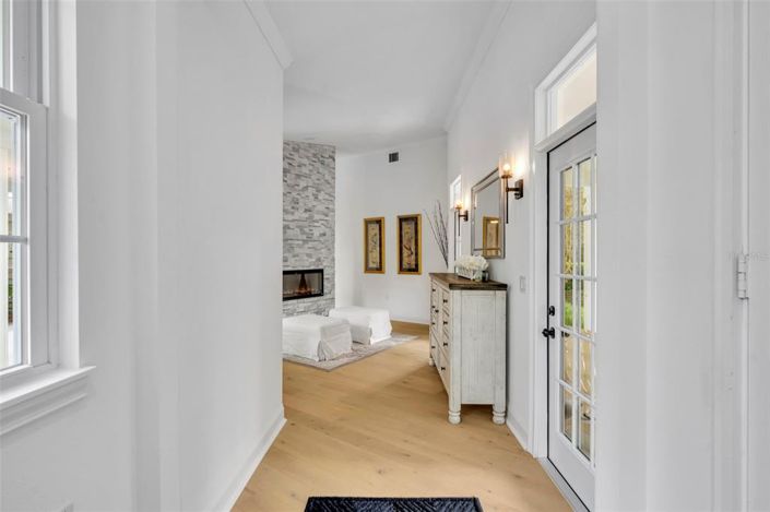 Image No.23-6 Bed Property for sale