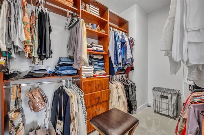 Image No.54-6 Bed Property for sale