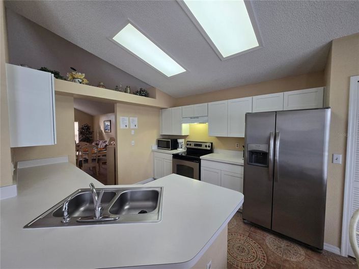 Image No.10-4 Bed Property for sale