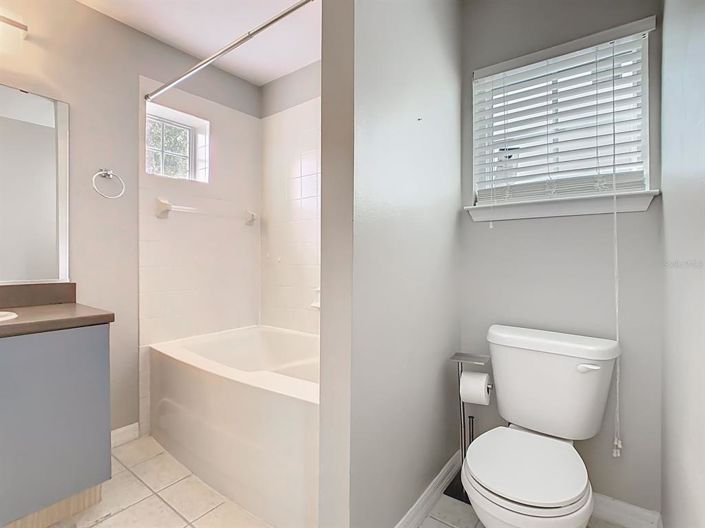 Image No.17-4 Bed Property for sale