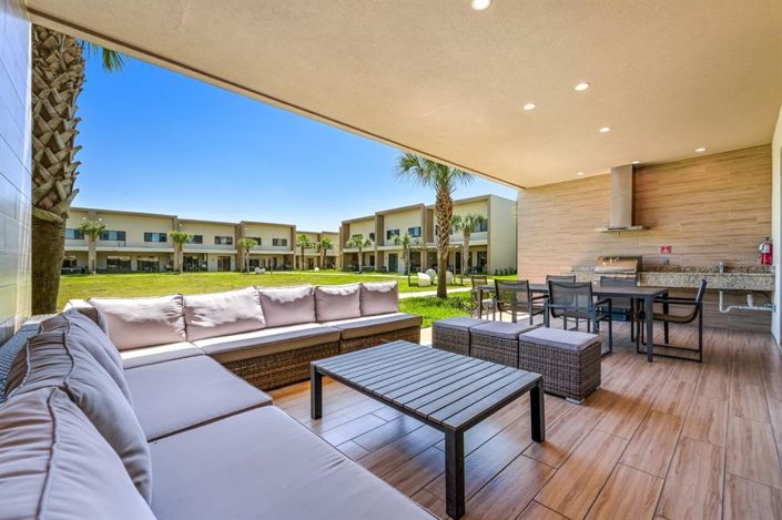 Image No.14-3 Bed Townhouse for sale