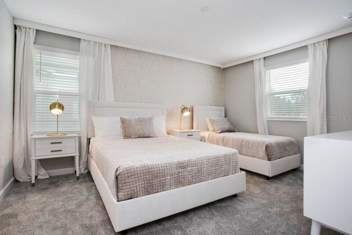 Image No.11-7 Bed Property for sale