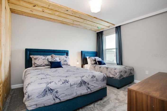 Image No.15-7 Bed Property for sale