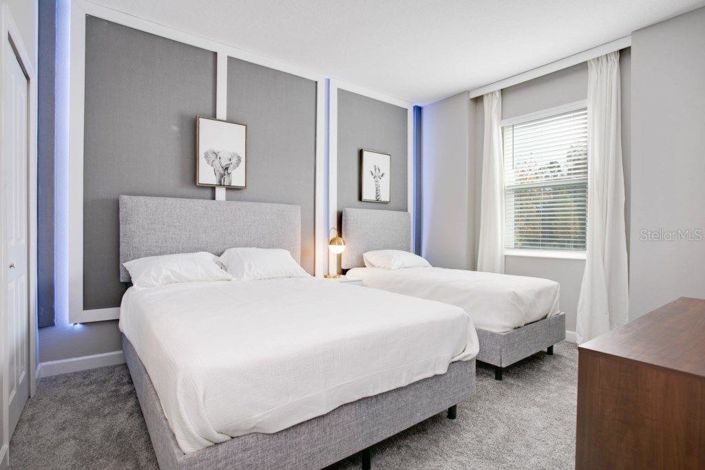 Image No.17-7 Bed Property for sale