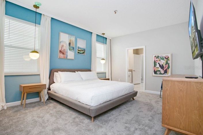 Image No.20-7 Bed Property for sale