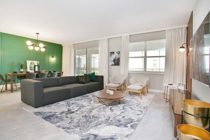 Image No.25-7 Bed Property for sale