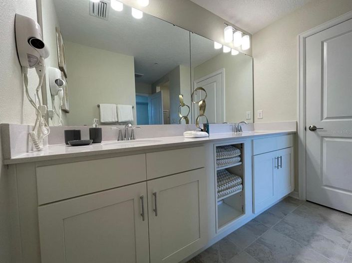 Image No.23-3 Bed Property for sale