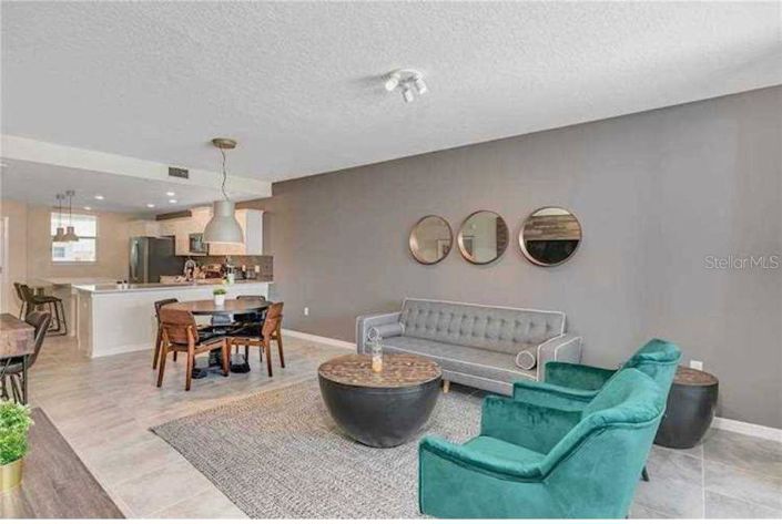 Image No.7-2 Bed Property for sale