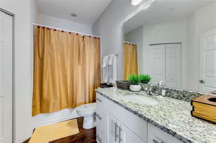 Image No.14-4 Bed Townhouse for sale