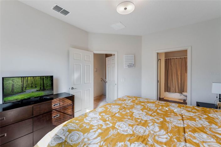 Image No.15-4 Bed Townhouse for sale