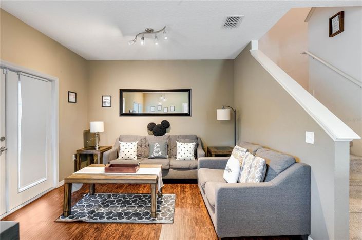 Image No.5-4 Bed Townhouse for sale