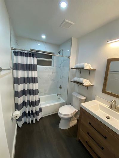 Image No.12-3 Bed Property for sale