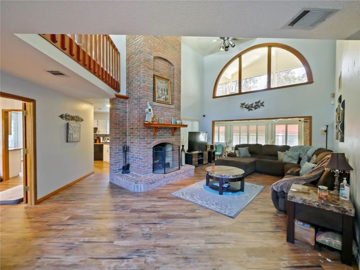 Image No.14-4 Bed Property for sale