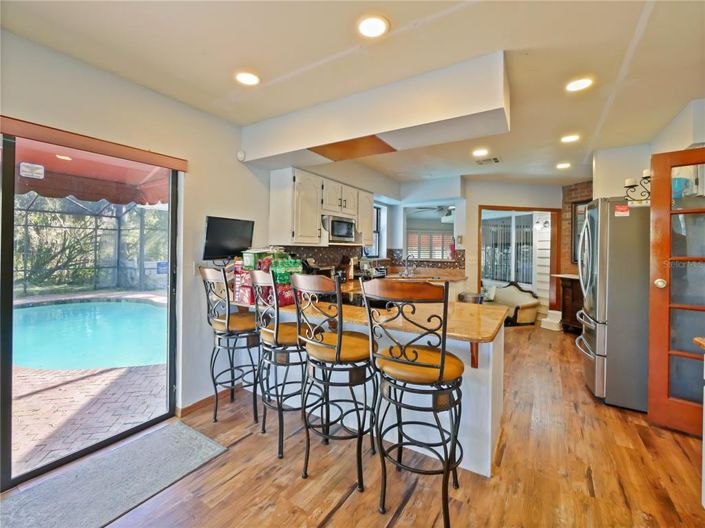 Image No.22-4 Bed Property for sale