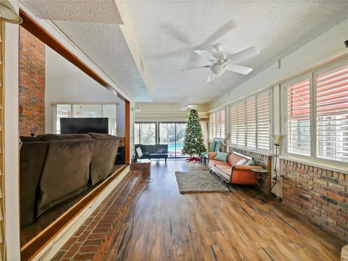 Image No.26-4 Bed Property for sale