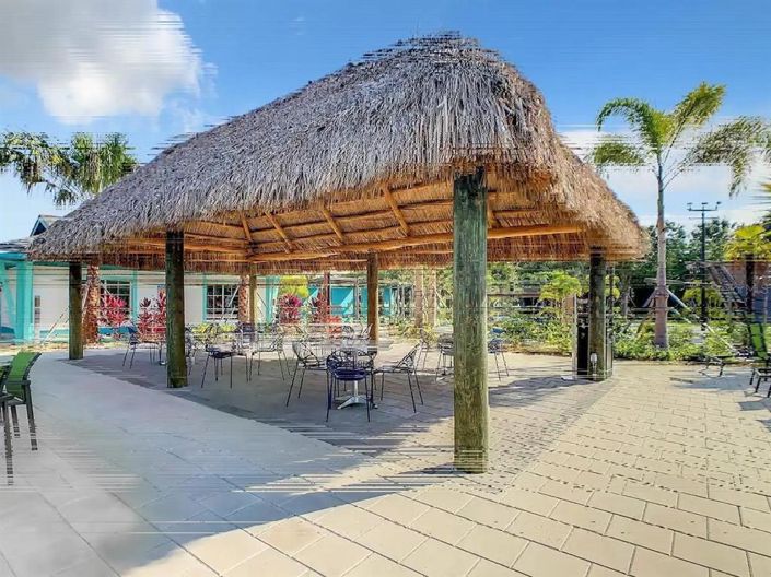 Image No.32-2 Bed Property for sale