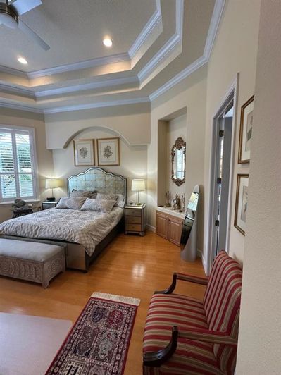 Image No.22-4 Bed Property for sale