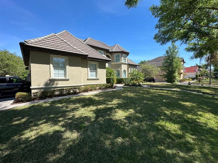 Image No.5-4 Bed Property for sale