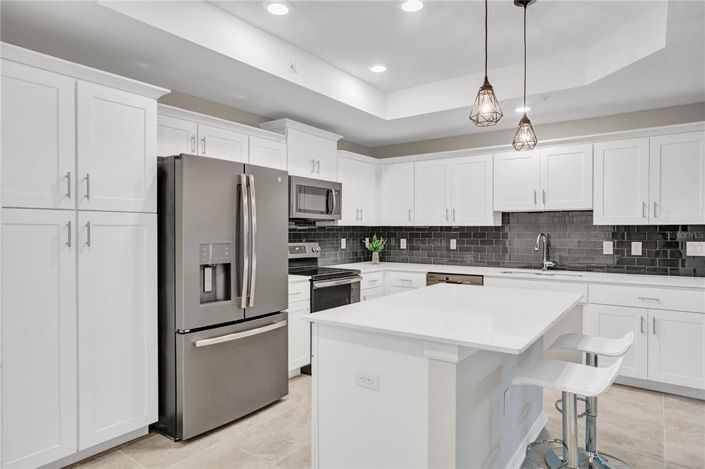 Image No.19-3 Bed Property for sale