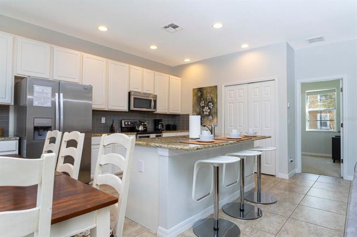 Image No.13-4 Bed Townhouse for sale