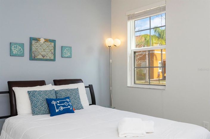 Image No.14-4 Bed Townhouse for sale