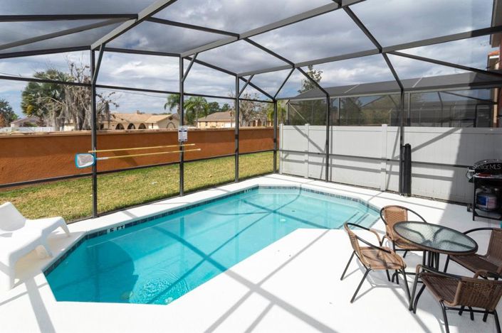 Image No.24-4 Bed Townhouse for sale