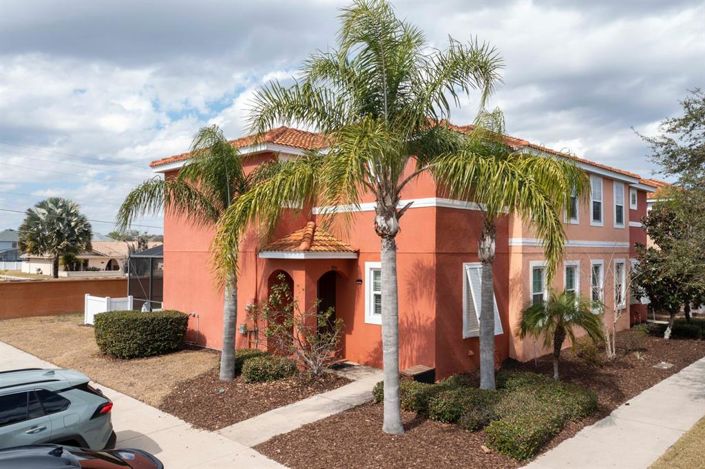 Image No.29-4 Bed Townhouse for sale