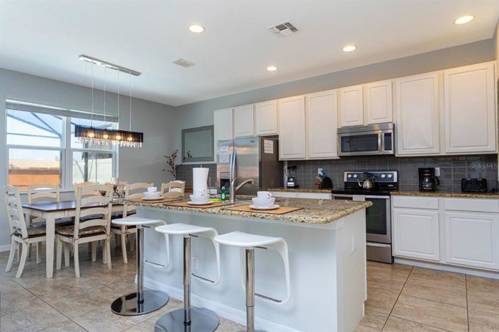 Image No.4-4 Bed Townhouse for sale