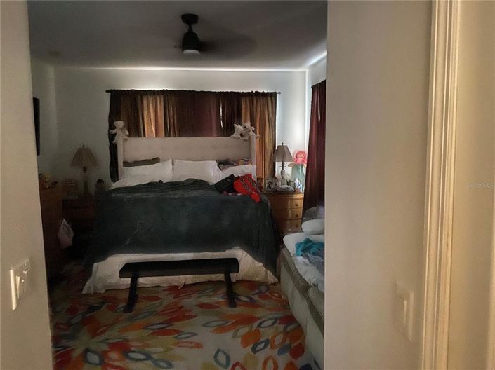 Image No.7-5 Bed Property for sale