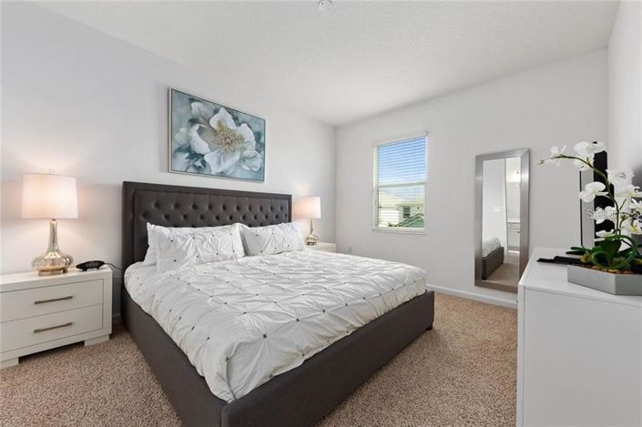 Image No.40-10 Bed Property for sale