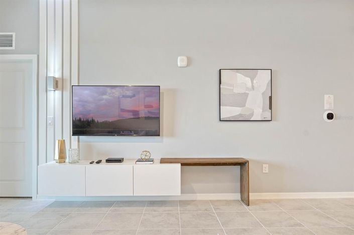 Image No.5-2 Bed Property for sale