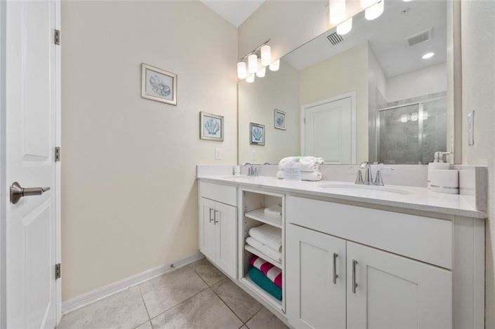 Image No.17-2 Bed Property for sale