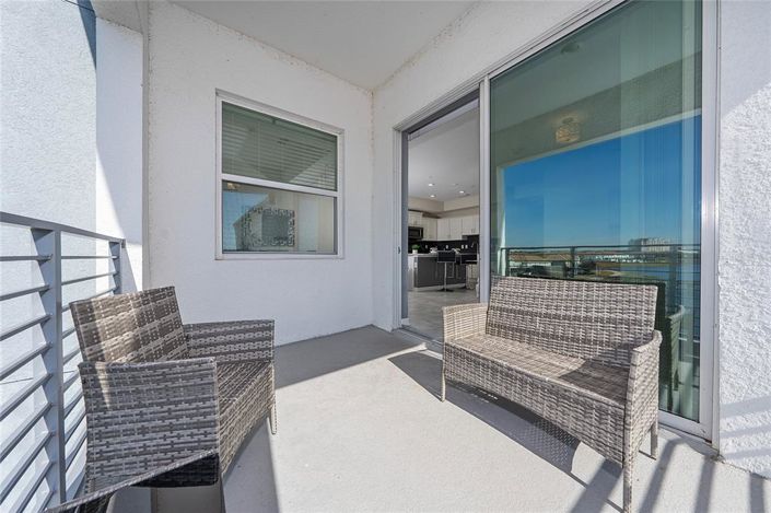 Image No.20-2 Bed Property for sale