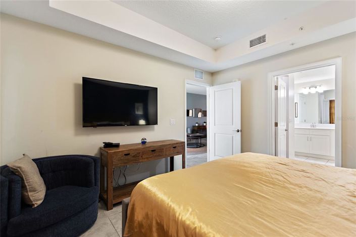 Image No.15-2 Bed Property for sale