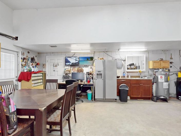 Image No.27-2 Bed Property for sale