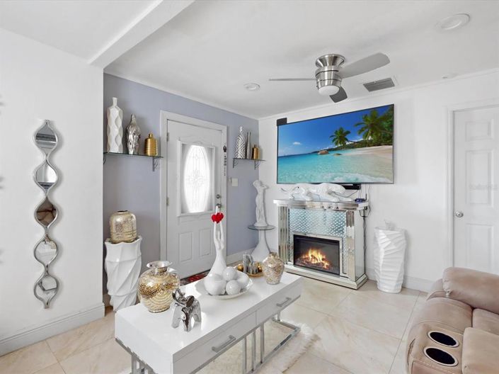 Image No.3-2 Bed Property for sale