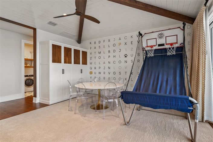 Image No.45-6 Bed Property for sale