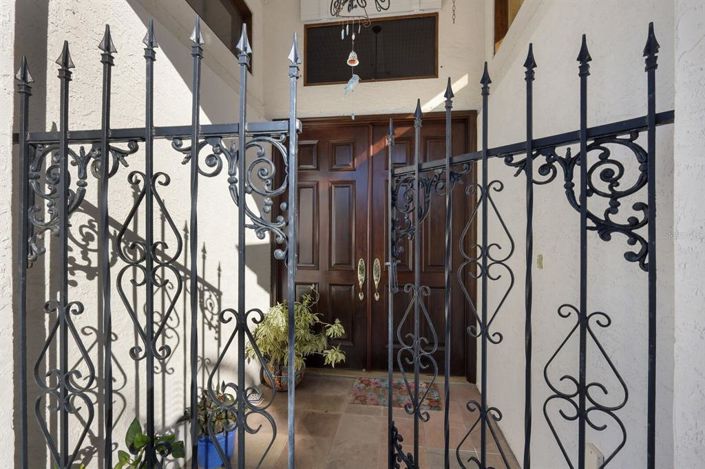 Image No.3-4 Bed Property for sale