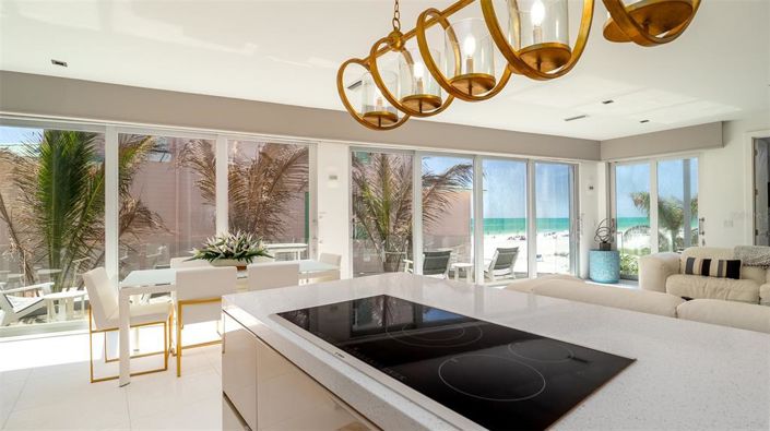 Image No.11-3 Bed Property for sale