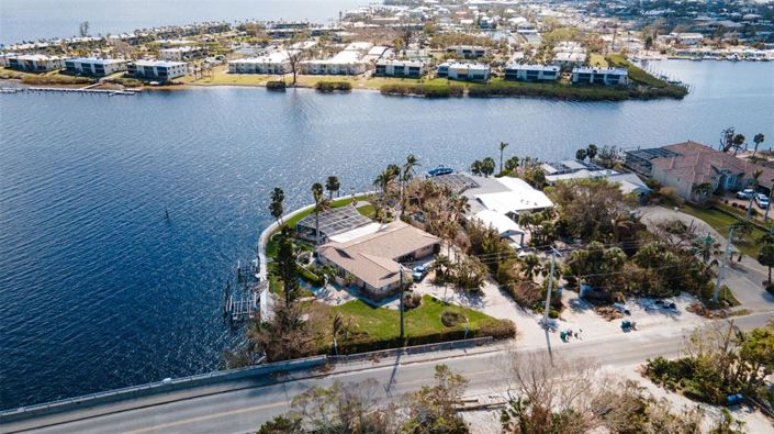 Image No.13-4 Bed Property for sale