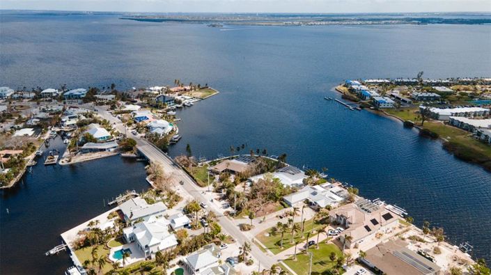 Image No.16-4 Bed Property for sale