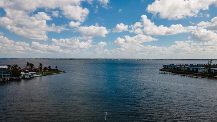 Image No.19-4 Bed Property for sale